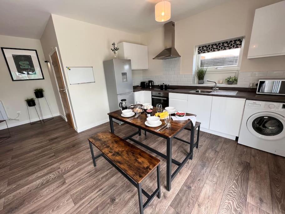 *Brand New* Luxury Country Lodge Burnham-on-Crouch Buitenkant foto